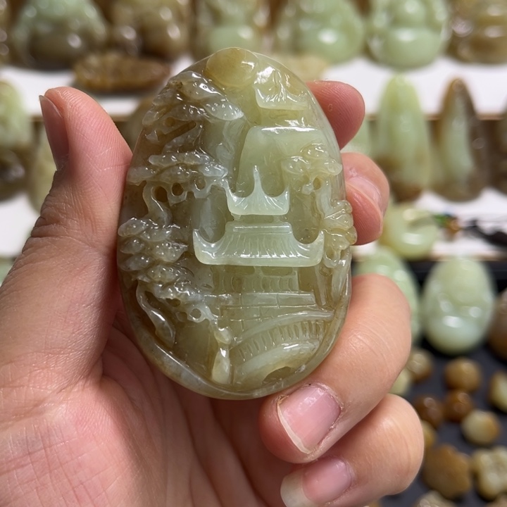 和田玉颈饰未镶嵌