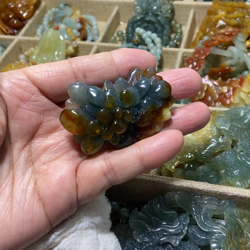【闪购商品】蛇纹石玉颈饰未镶嵌发****1