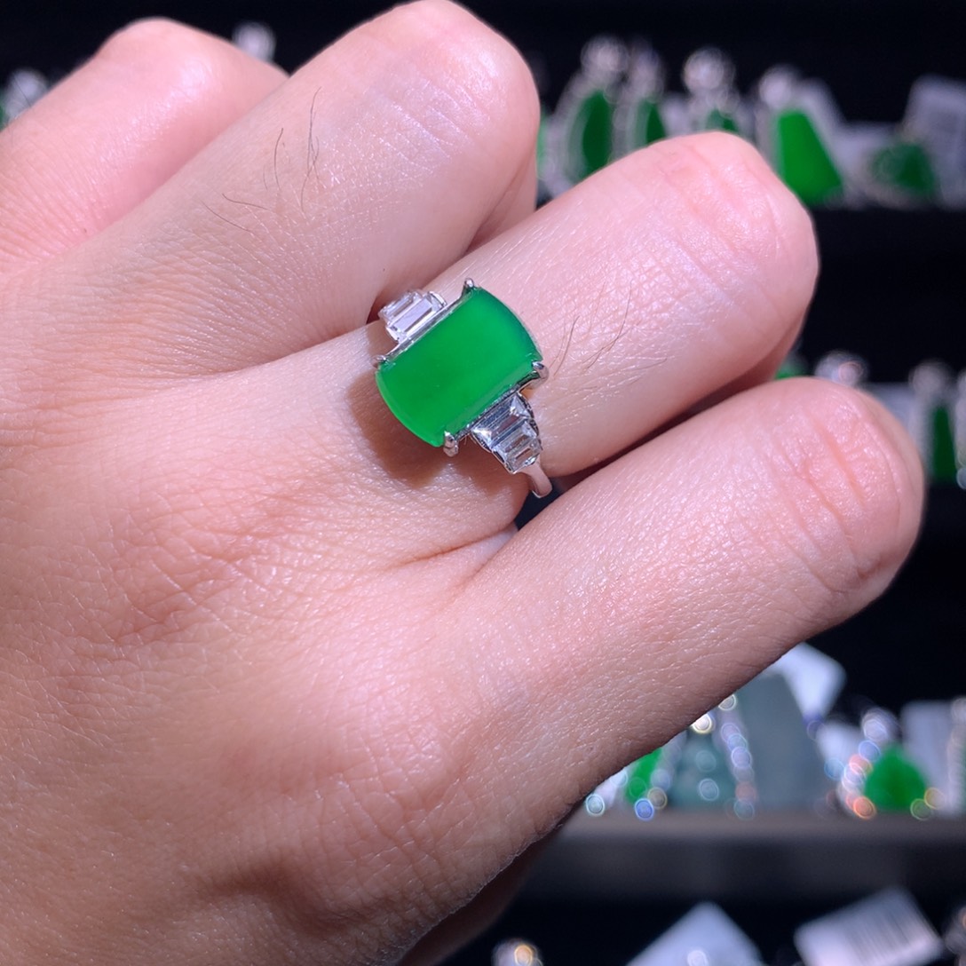 【闪购商品】颈饰银S925镶嵌翡翠天然翡翠