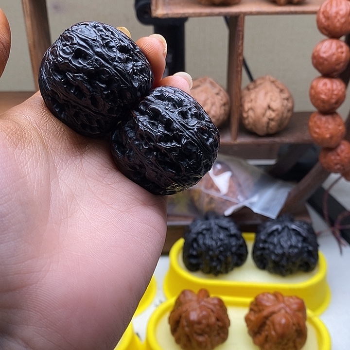 修***郭文玩核桃吊坠核桃