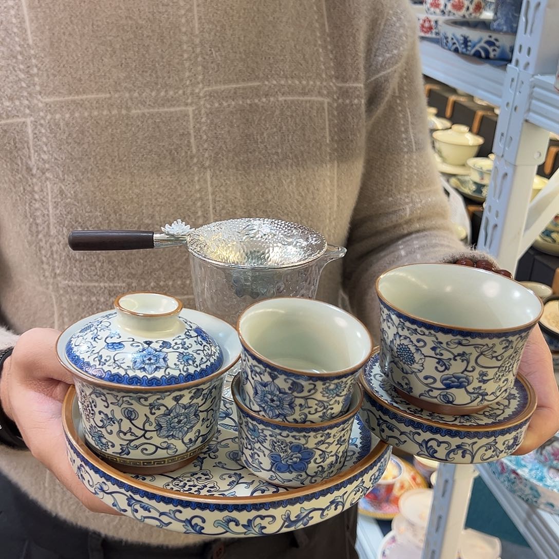 盖碗很漂亮我很喜欢