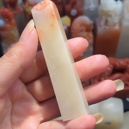 老挝石大**行老挝原石印章