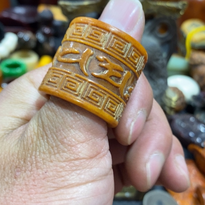 滴血莲花菩提吊坠 