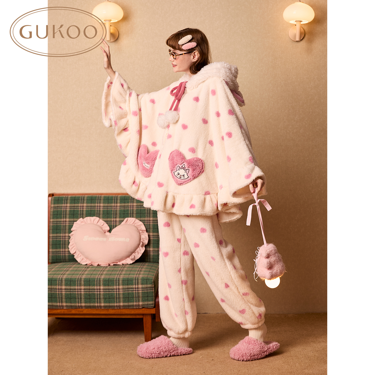 Gukoo果壳玛丽猫联名冬季云感长毛绒保暖甜美斗篷家居服套装