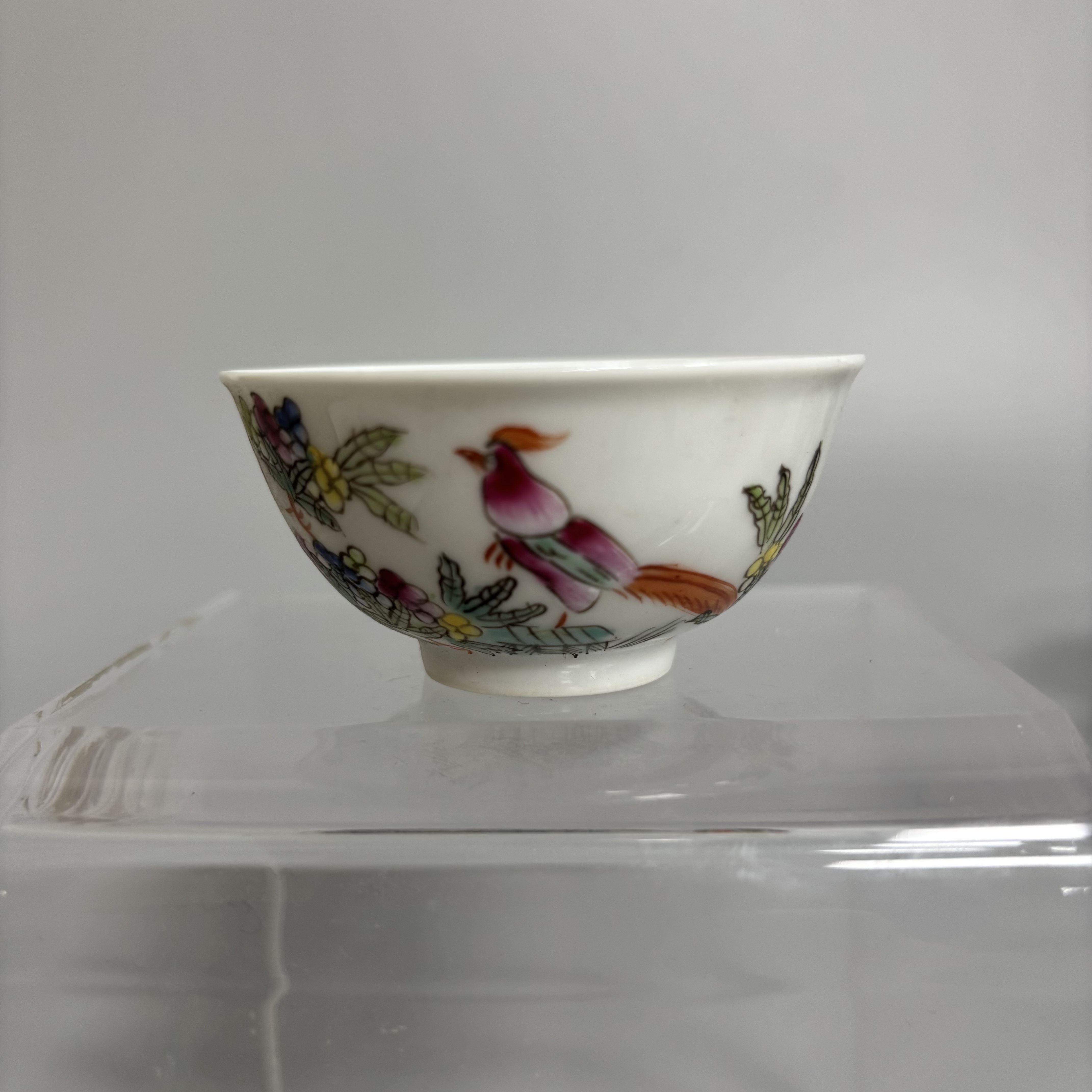 粉彩花鸟纹陶瓷杯