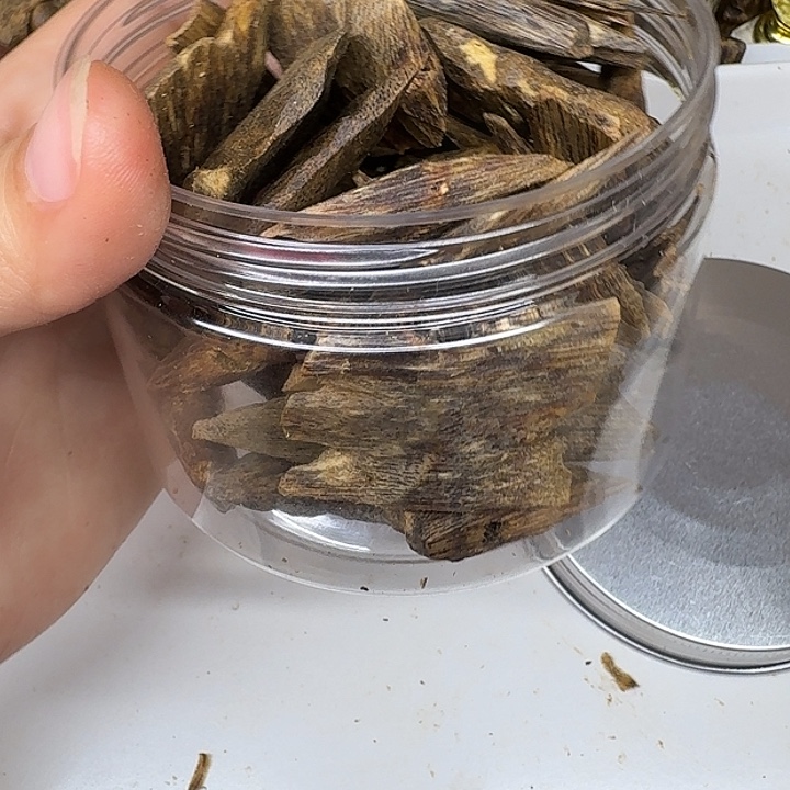嘎***子沉香碎屑沉香109克