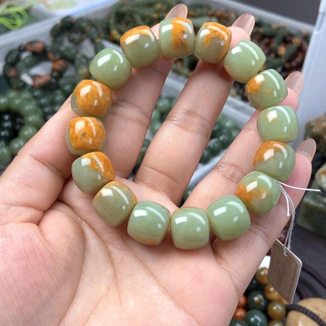 透闪石质玉手串未镶嵌用****5