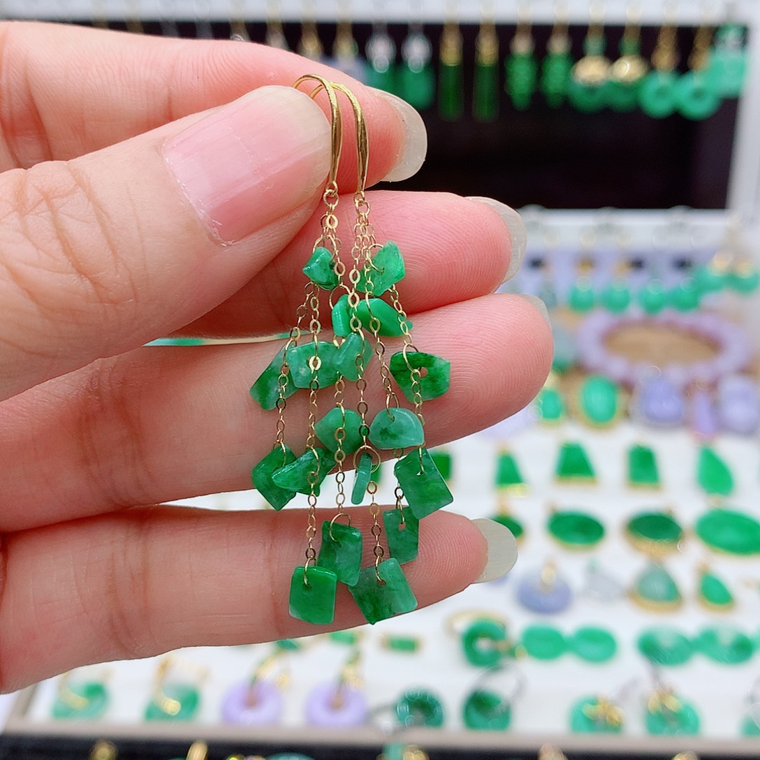 翡翠18K金镶嵌耳饰