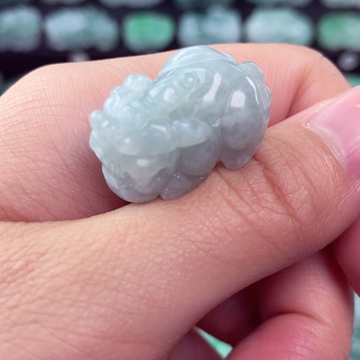 翡翠颈饰未镶嵌天然