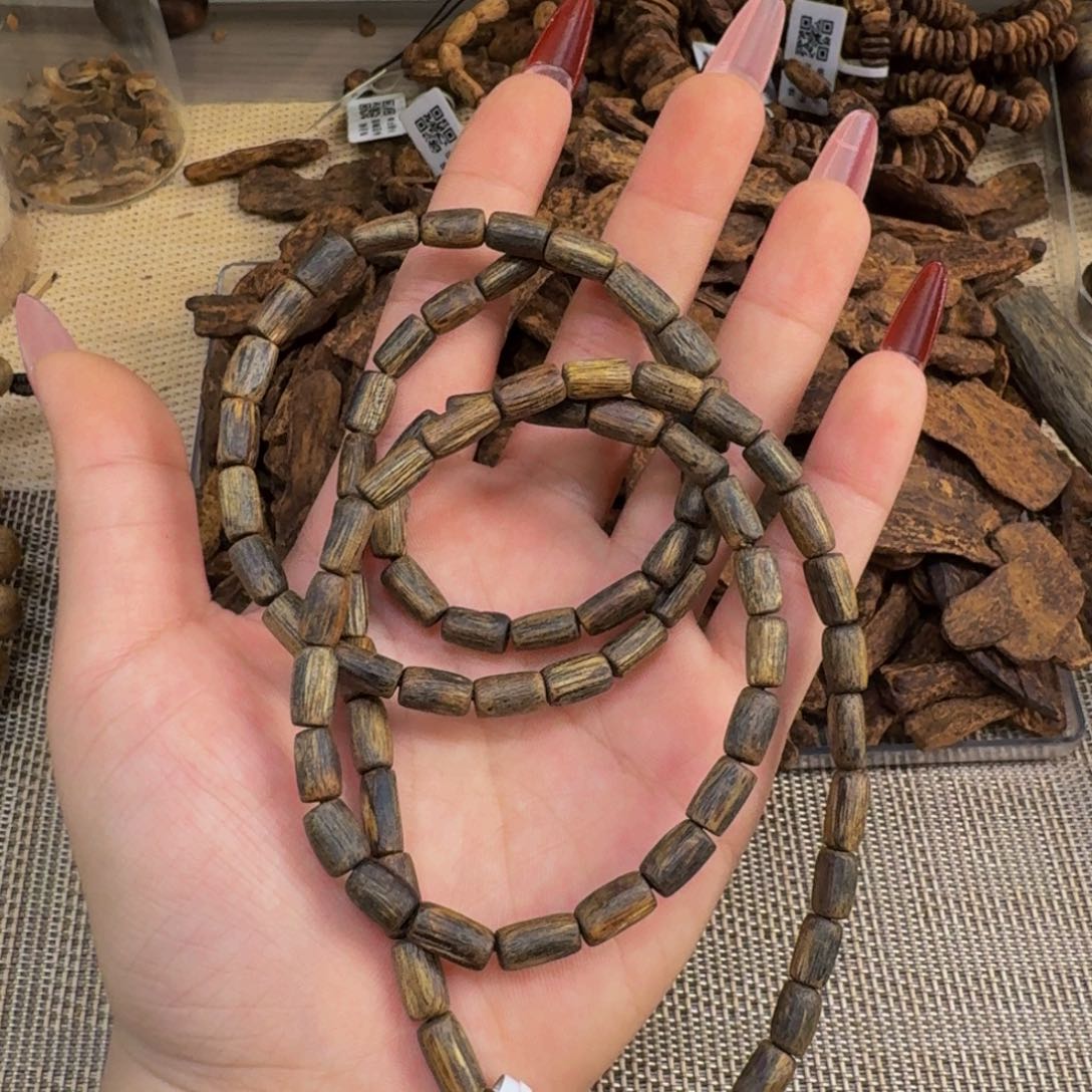 沉香吊坠海南路河多圈