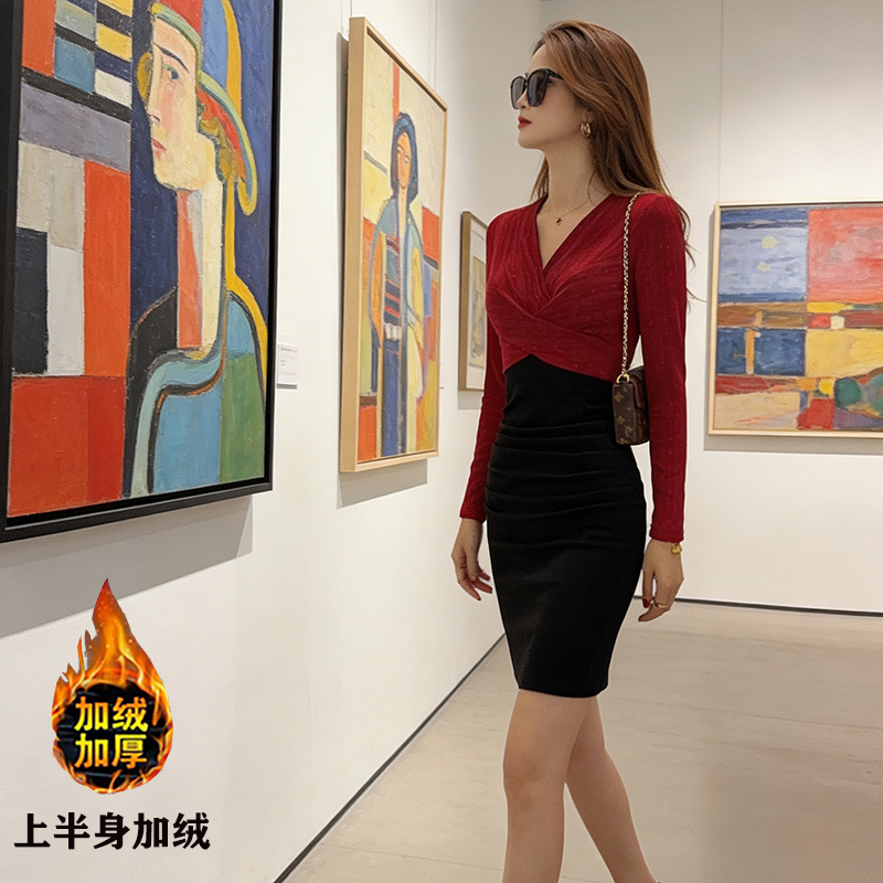 新年装冬季加厚遮肉连衣裙修身显瘦拼接款假两件加绒裙子打底裙