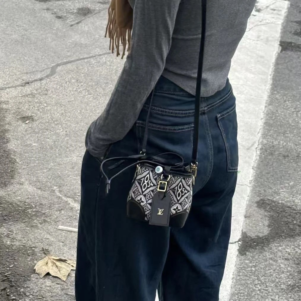 95新 LouisVuitton/路易威登 御古屋/47654/刺绣烧卖包20年缺肩带