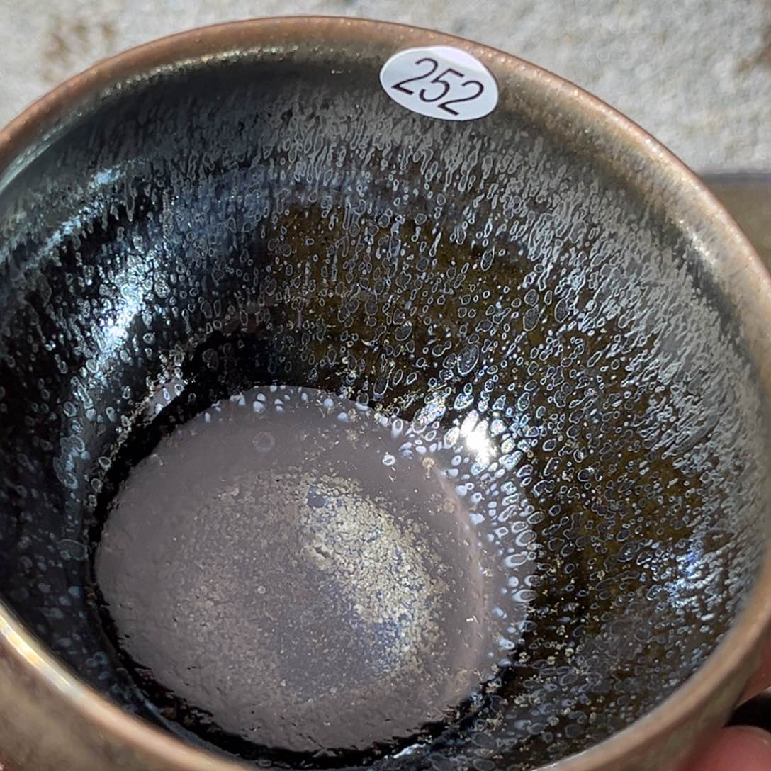 茶盏义兴龙窑坚持真柴烧