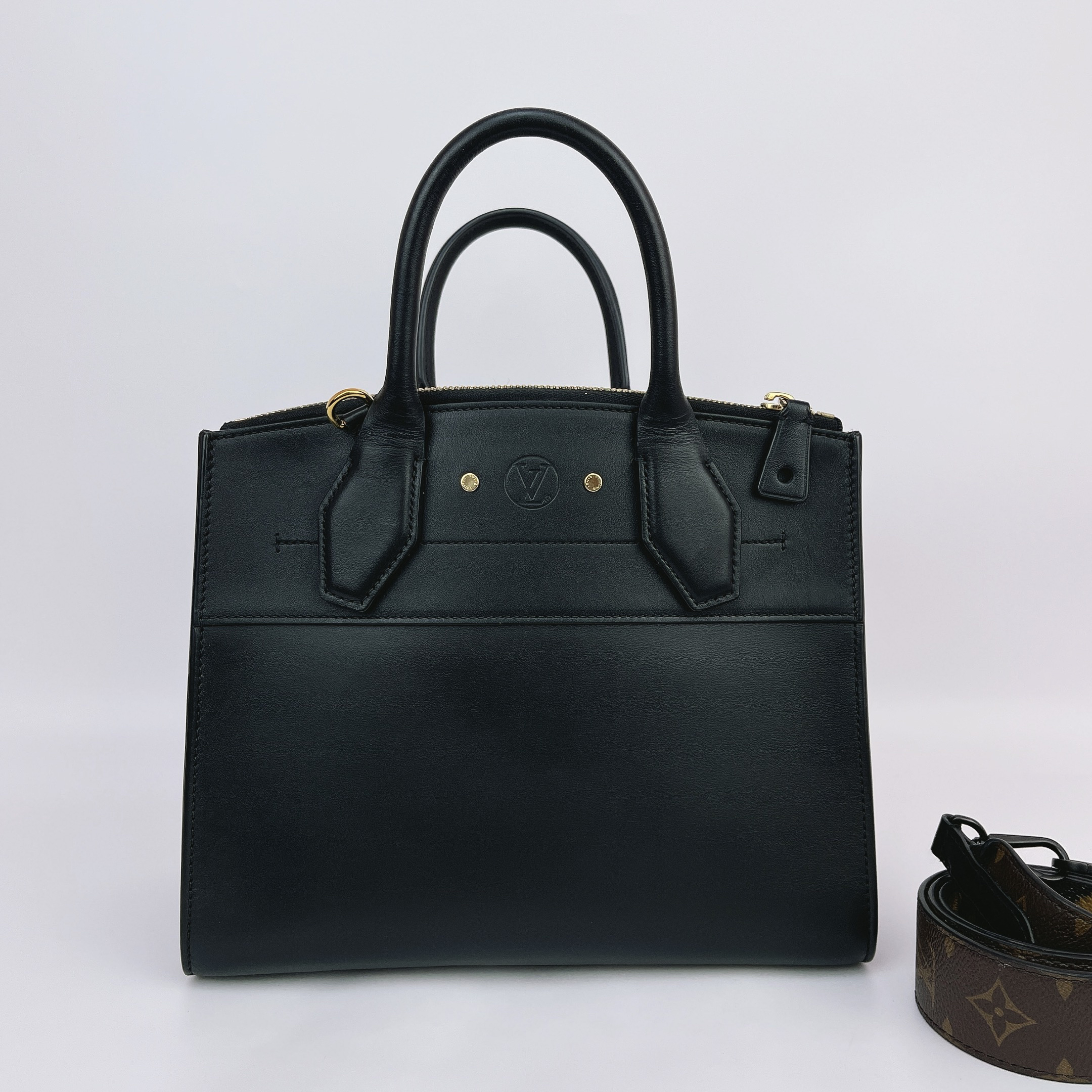 95新 LouisVuitton/路易威登 lv手提包底长26cm FO1136 L807