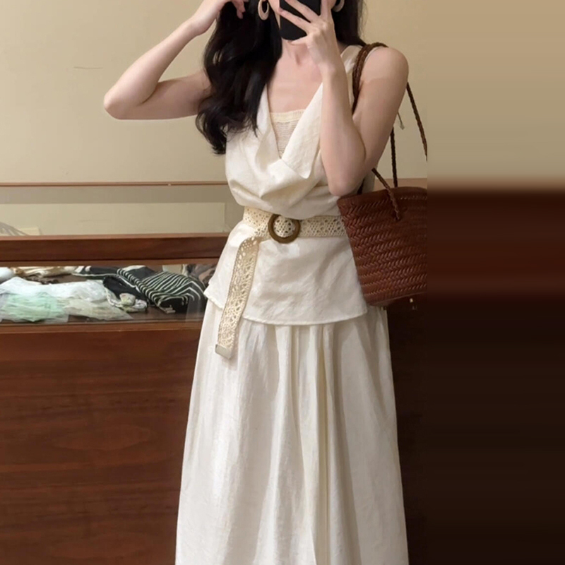 清纯系夏日ootd穿搭白色无袖背心连衣裙2025新款今年流行爆款2857