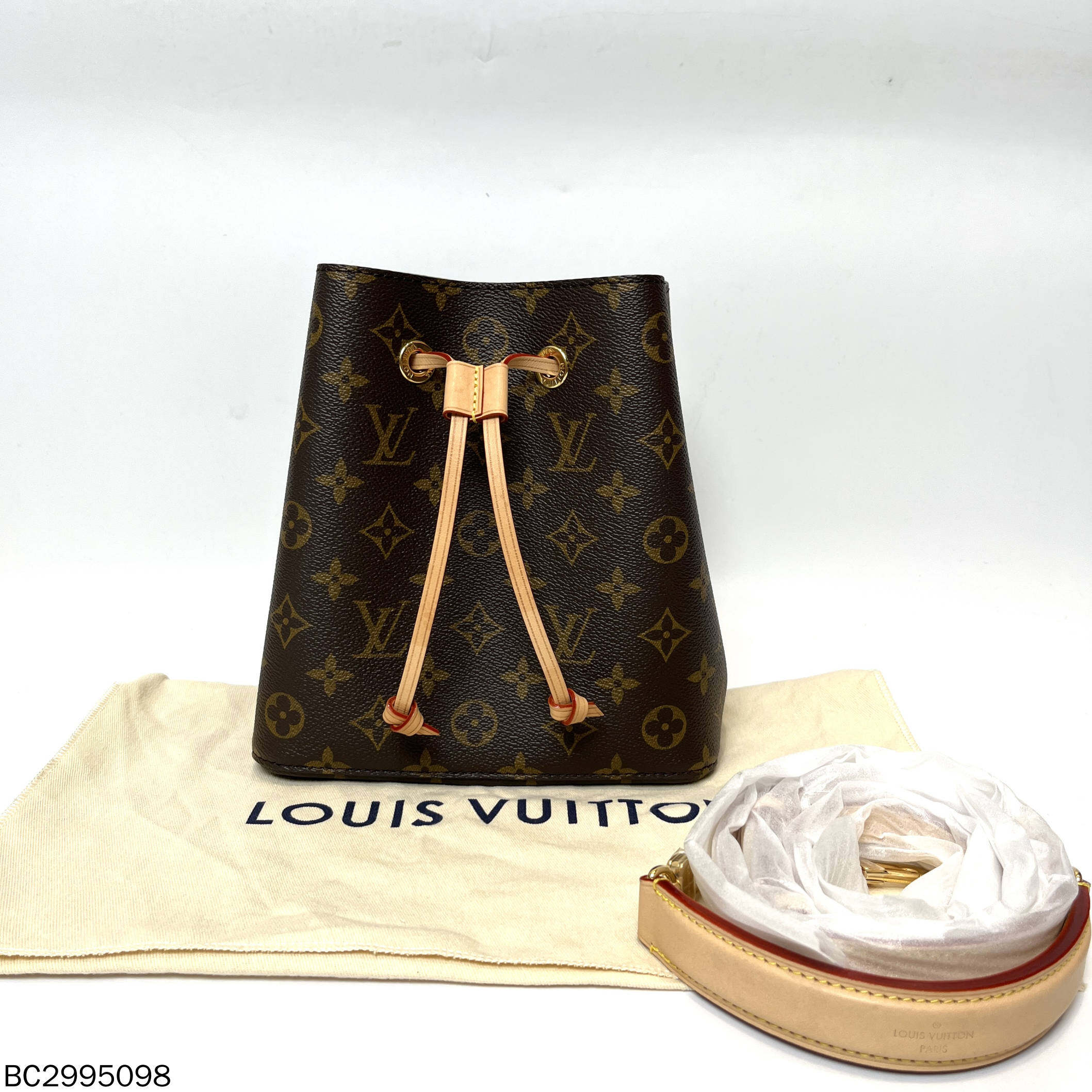 99新 LouisVuitton/路易威登 noe bb老花水桶包芯片款/BC2995098