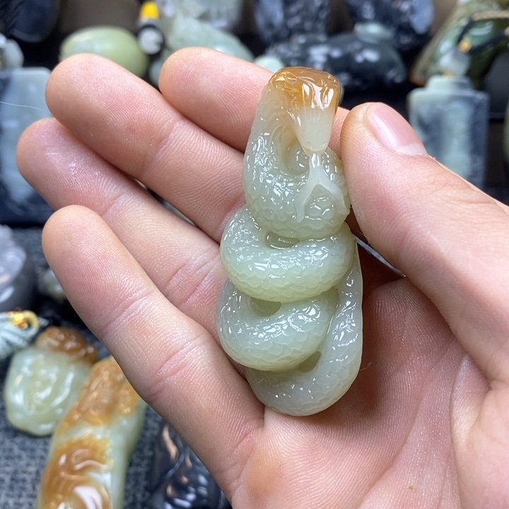 和田玉（糖玉）挂件未镶嵌