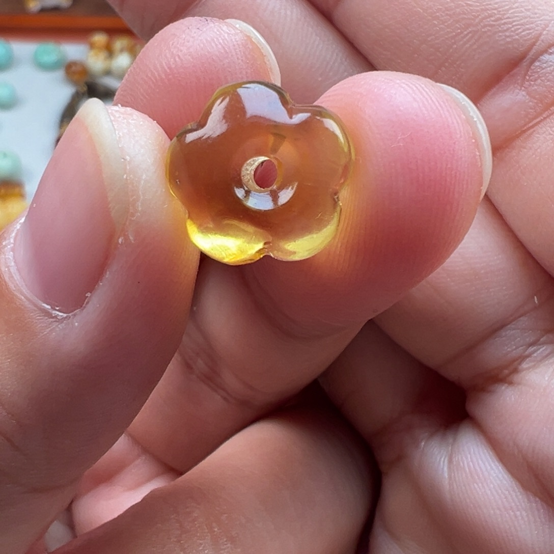 琥珀未镶嵌吊坠(不含链)