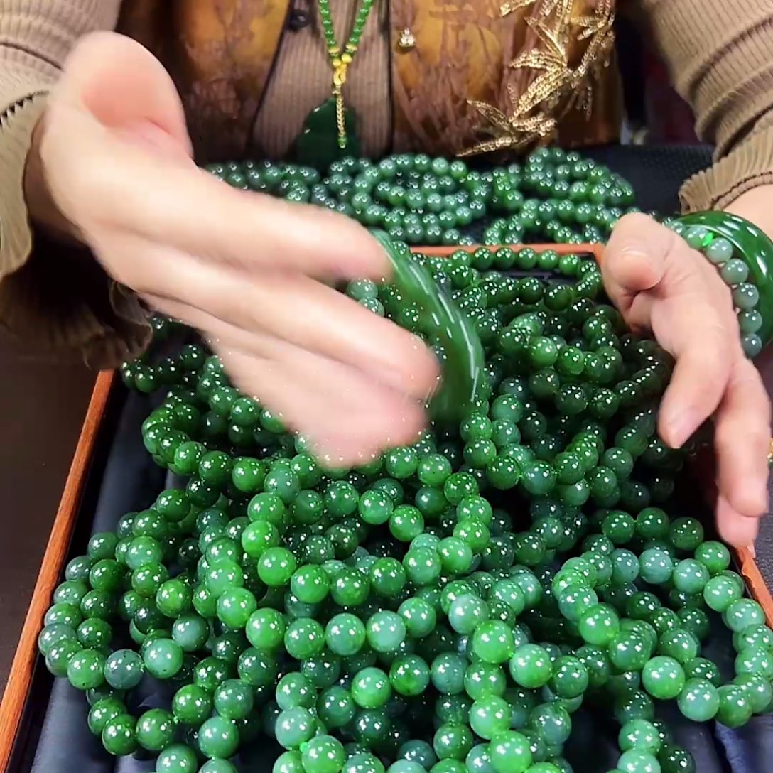 和田玉（碧玉）未镶嵌手链卡11加发其一