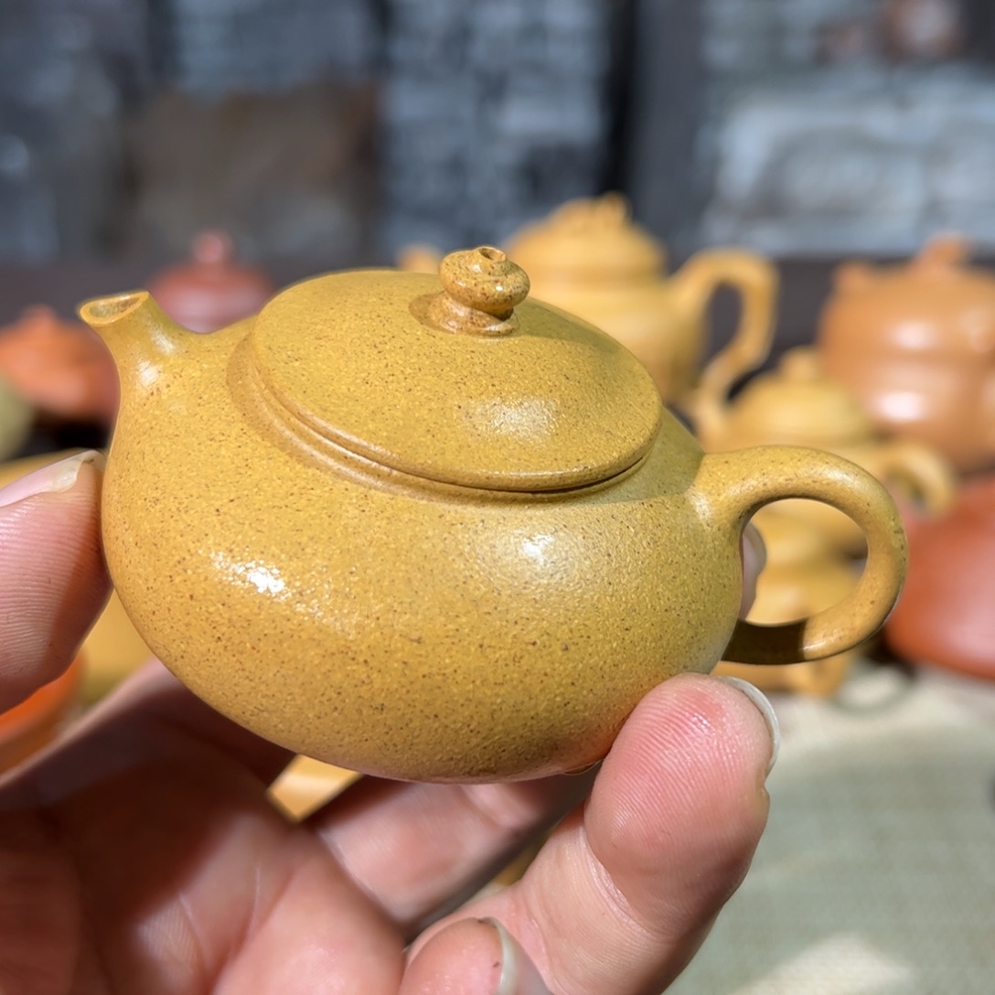 秋***节紫砂茶壶全手制作