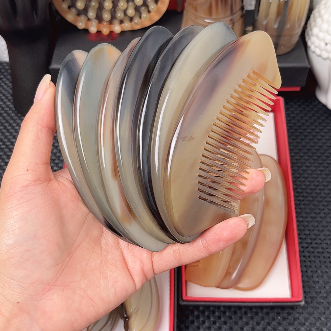 手工制作纯牛角梳子