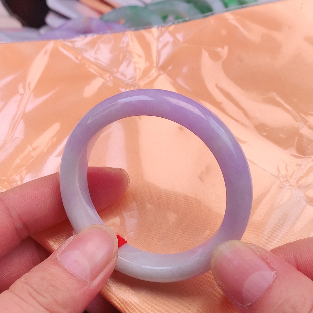 翡翠手镯未镶嵌8323，nnnn