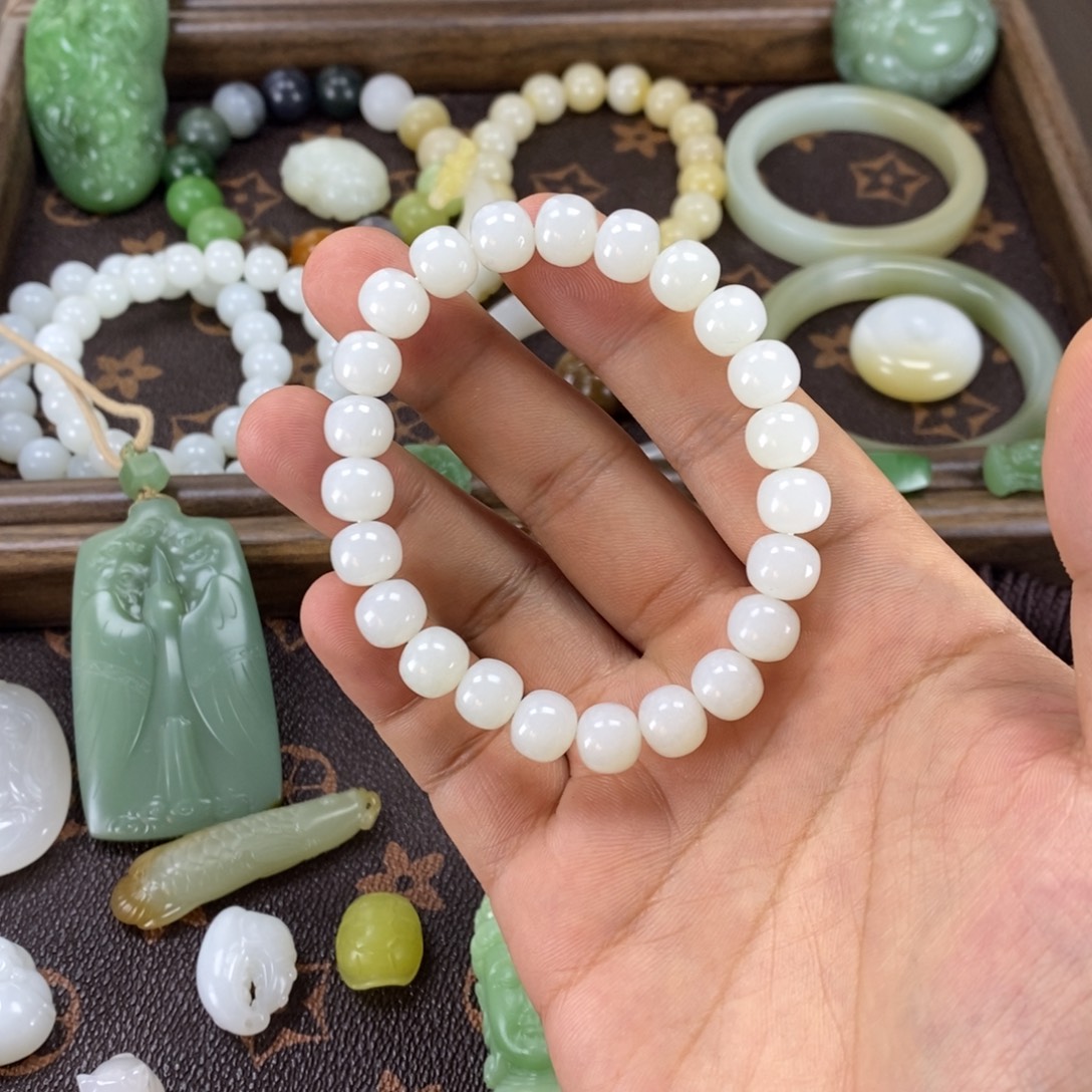 和田玉未镶嵌手串