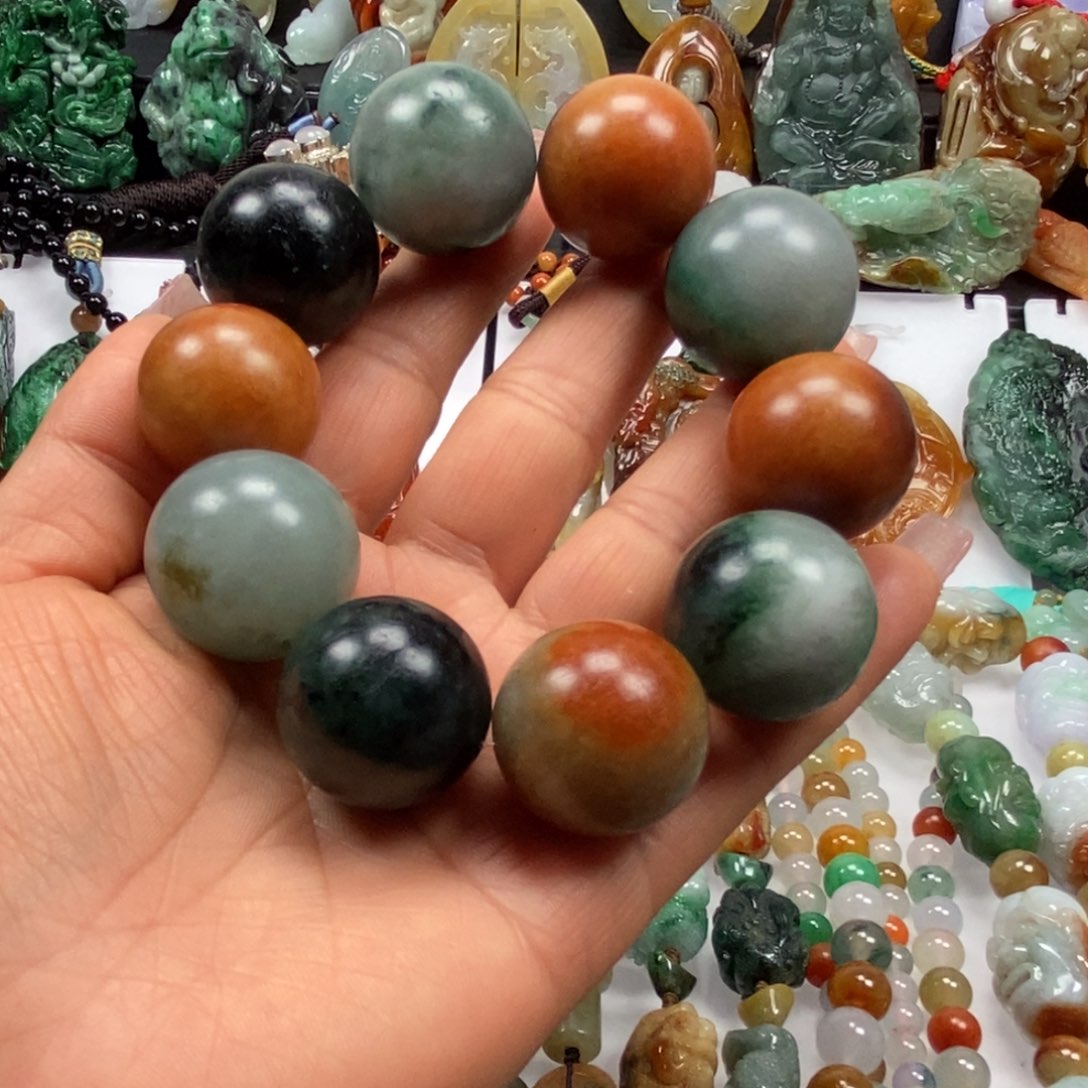 翡翠手串未镶嵌招***貅