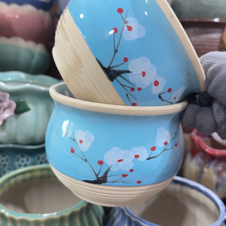 凑9块包邮，有孔，陶瓷花盆