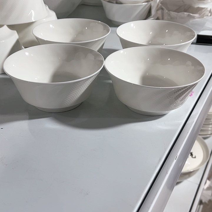 碗云端四点五寸碗，口径11.5厘米，高5.3厘米