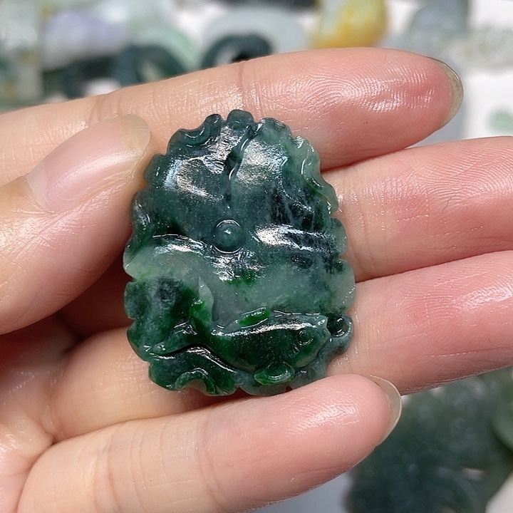 定制翡翠未镶嵌翡翠