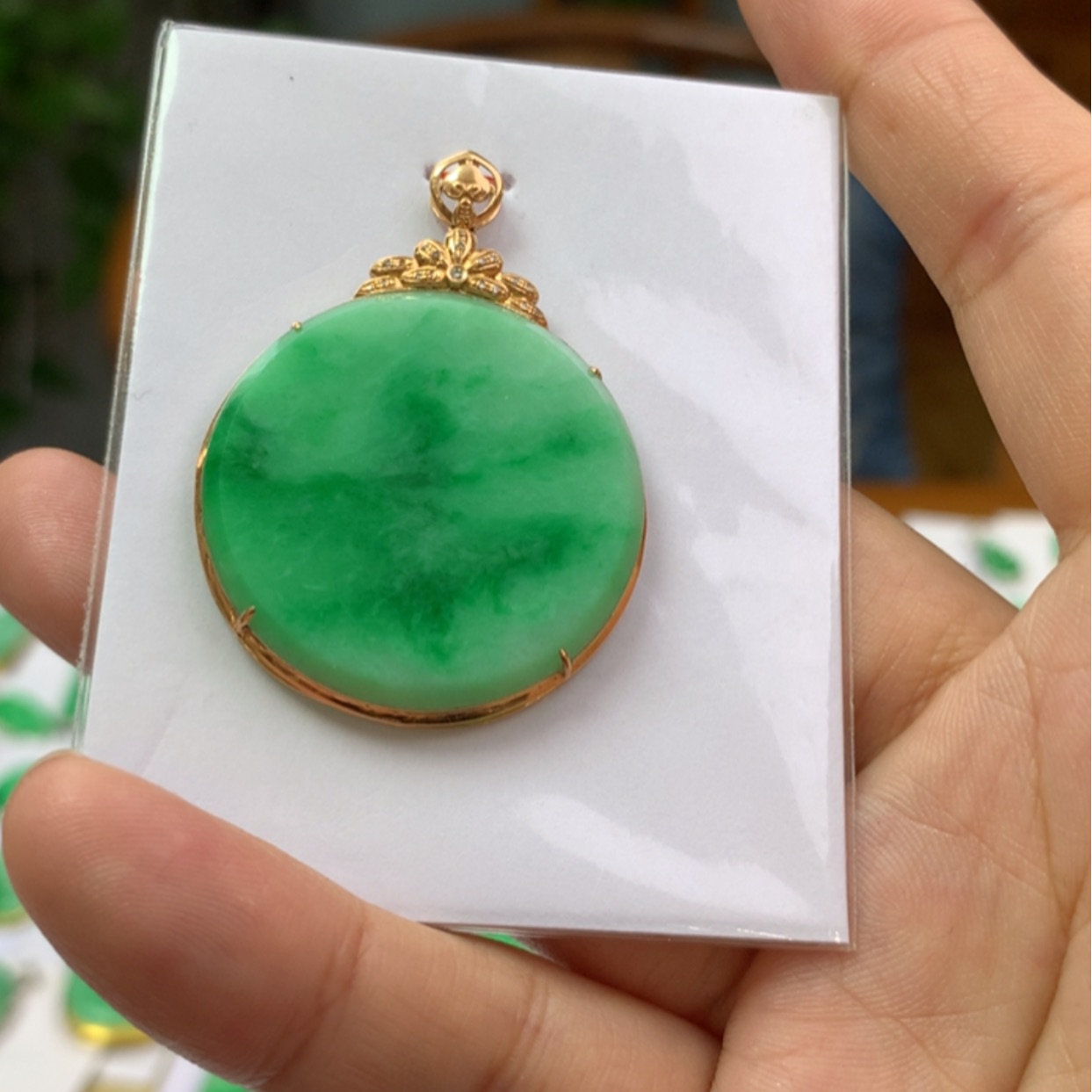 【闪购商品】翡翠颈饰18K金镶嵌翡翠首饰