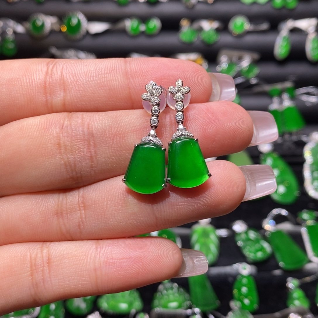 翡翠耳饰18K金镶嵌天然翡翠