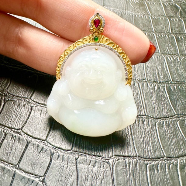 和田白玉金镶玉佛公