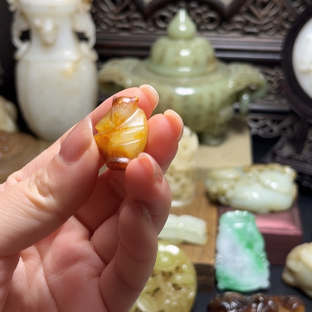 和田玉（糖玉）未镶嵌挂件