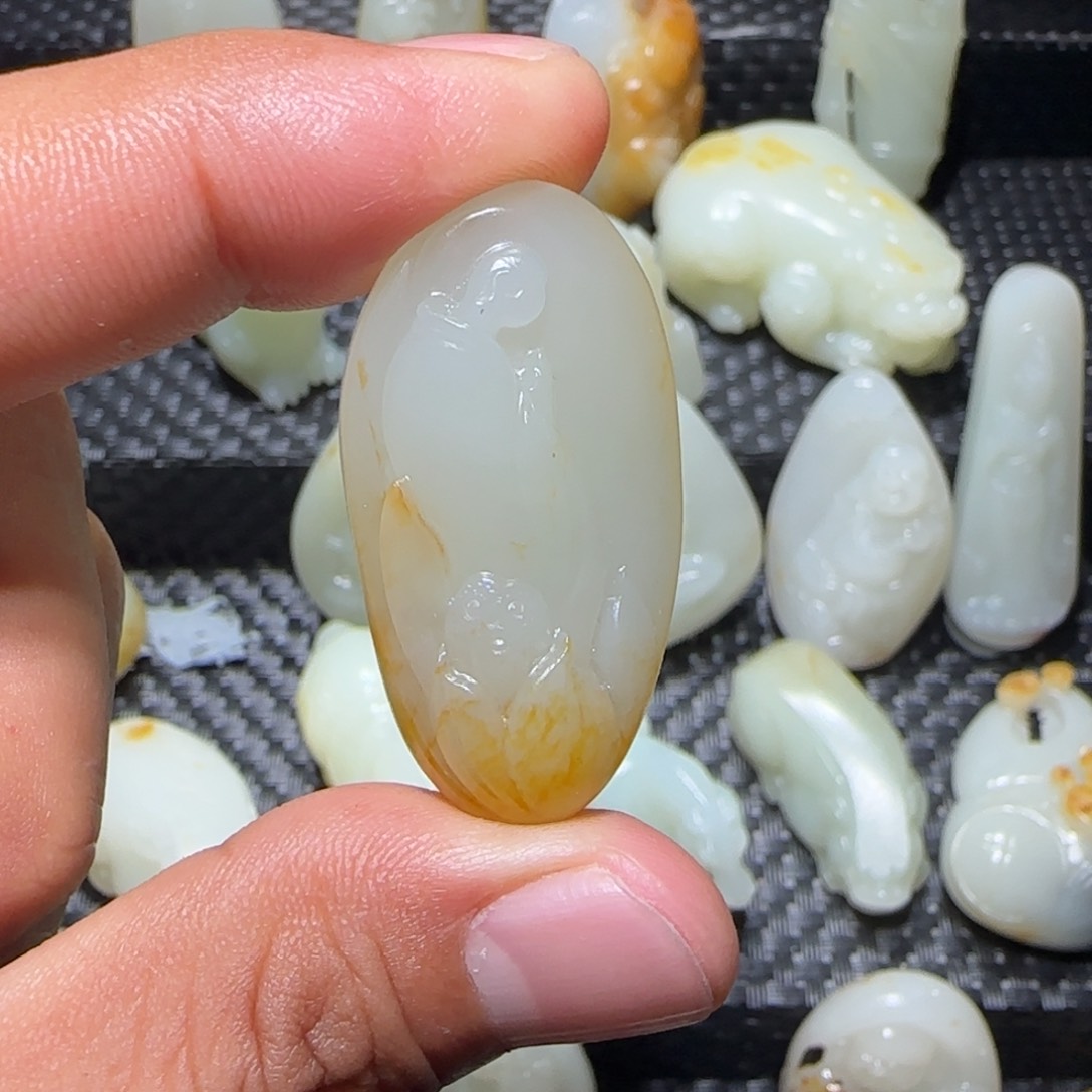 和田玉挂件未镶嵌