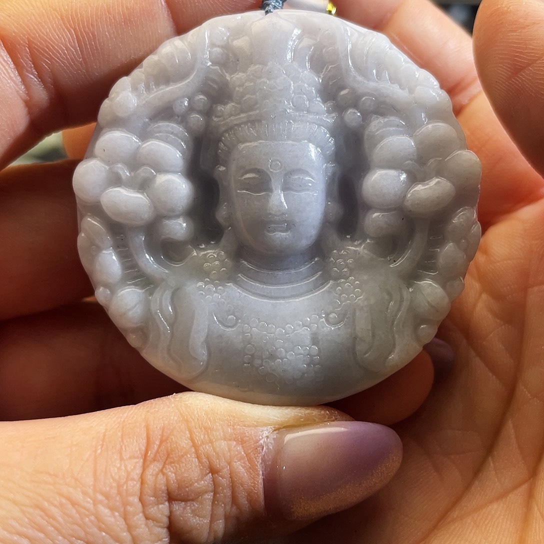 翡翠未镶嵌颈饰观音头