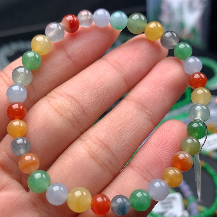 翡翠手镯未镶嵌卡