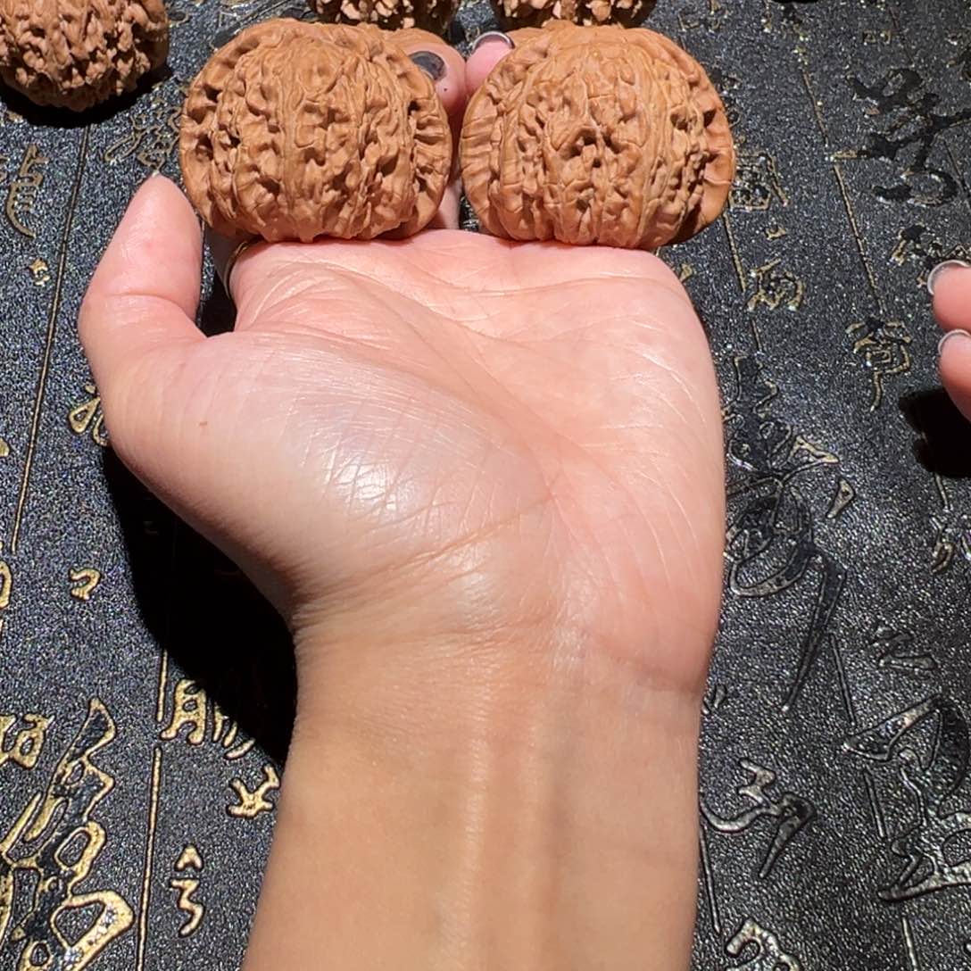 吊坠文玩核桃白狮子350手把件45