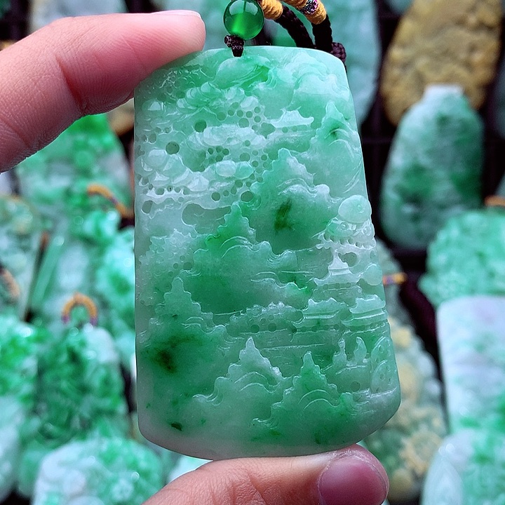 翡翠吊坠(不含链)未镶嵌