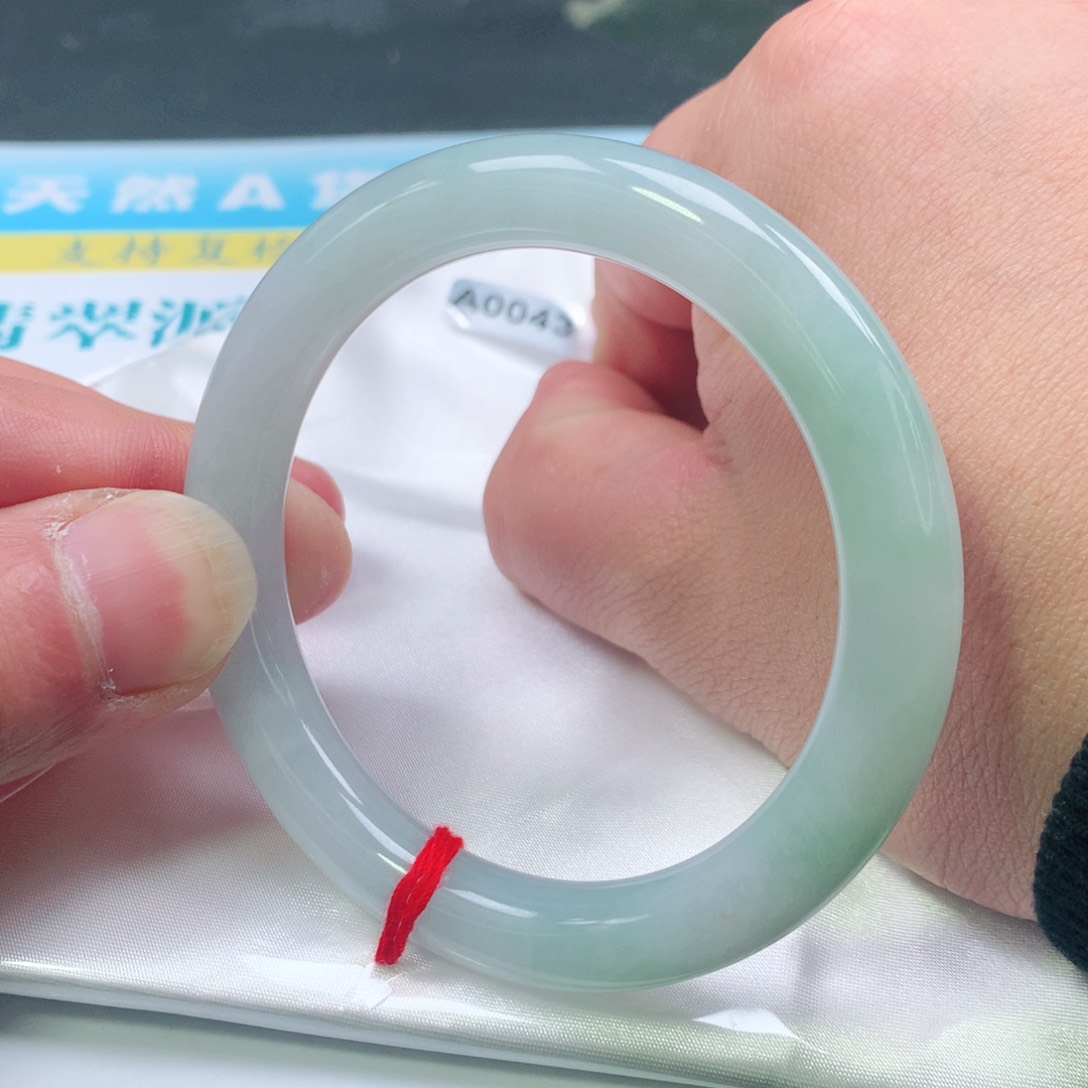 翡翠手镯未镶嵌A0043号