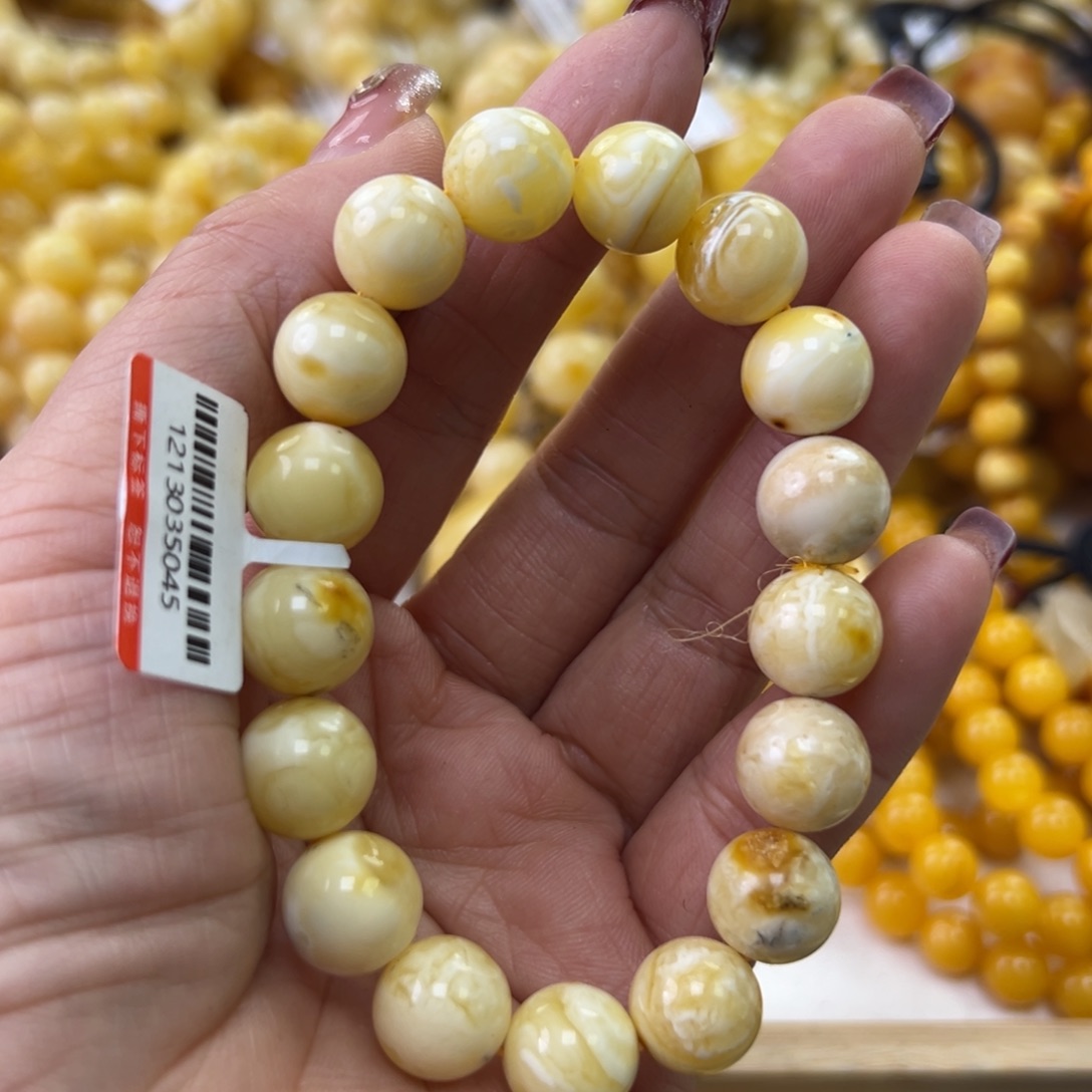 琥珀珠宝奇石未镶嵌