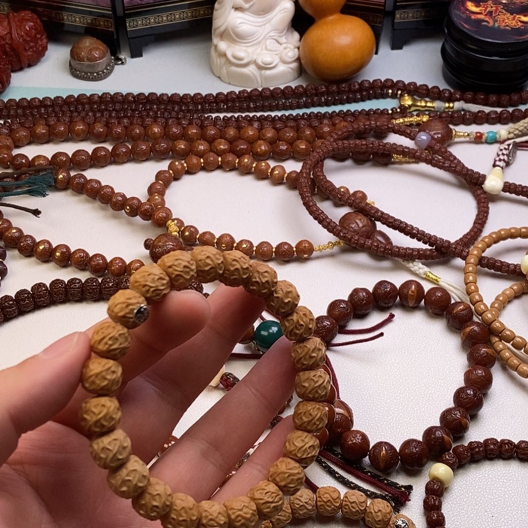 猴头核桃吊坠。。。。。。。。。。。。。。