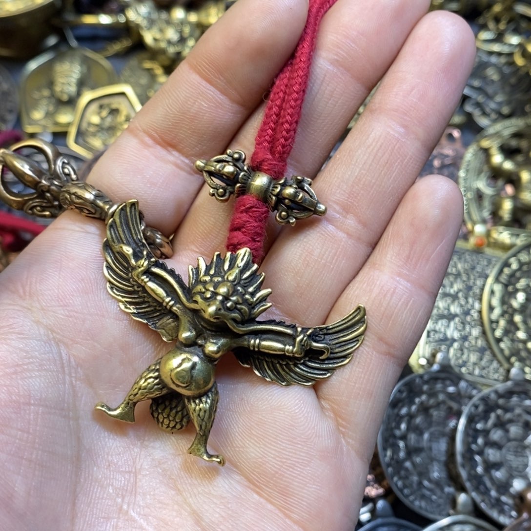 葵***！藏式大鹏鸟搭配挂件