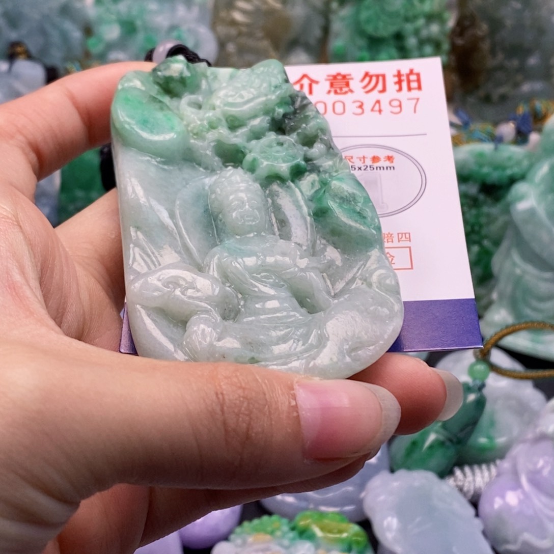 吊坠(不含链)未镶嵌翡翠