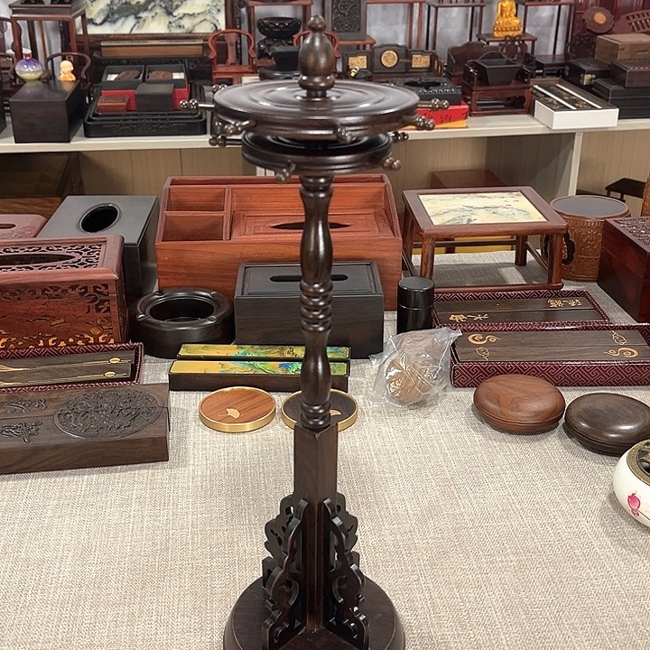 琉璃手工艺品红木工艺品雕刻工艺