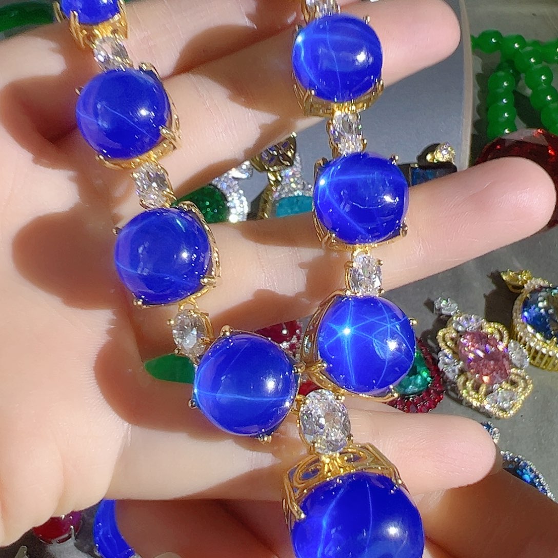 花岗石钨合金红色蓝色吊坠