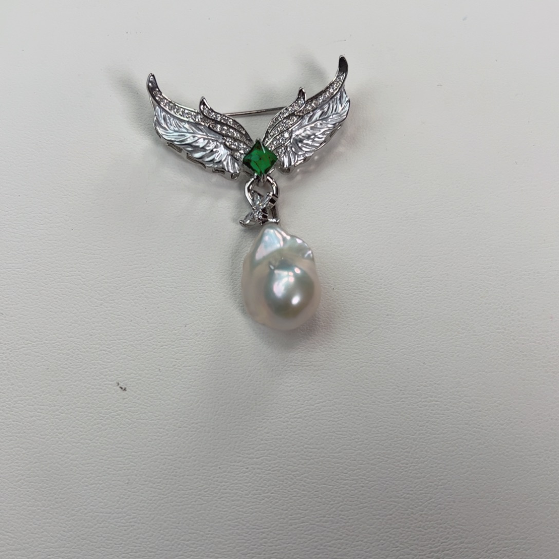 淡水珍珠未镶嵌胸饰