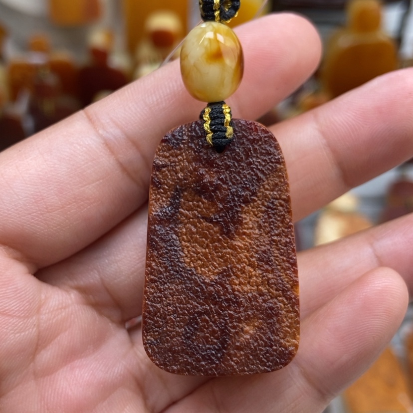 【闪购商品】琥珀颈饰未镶嵌