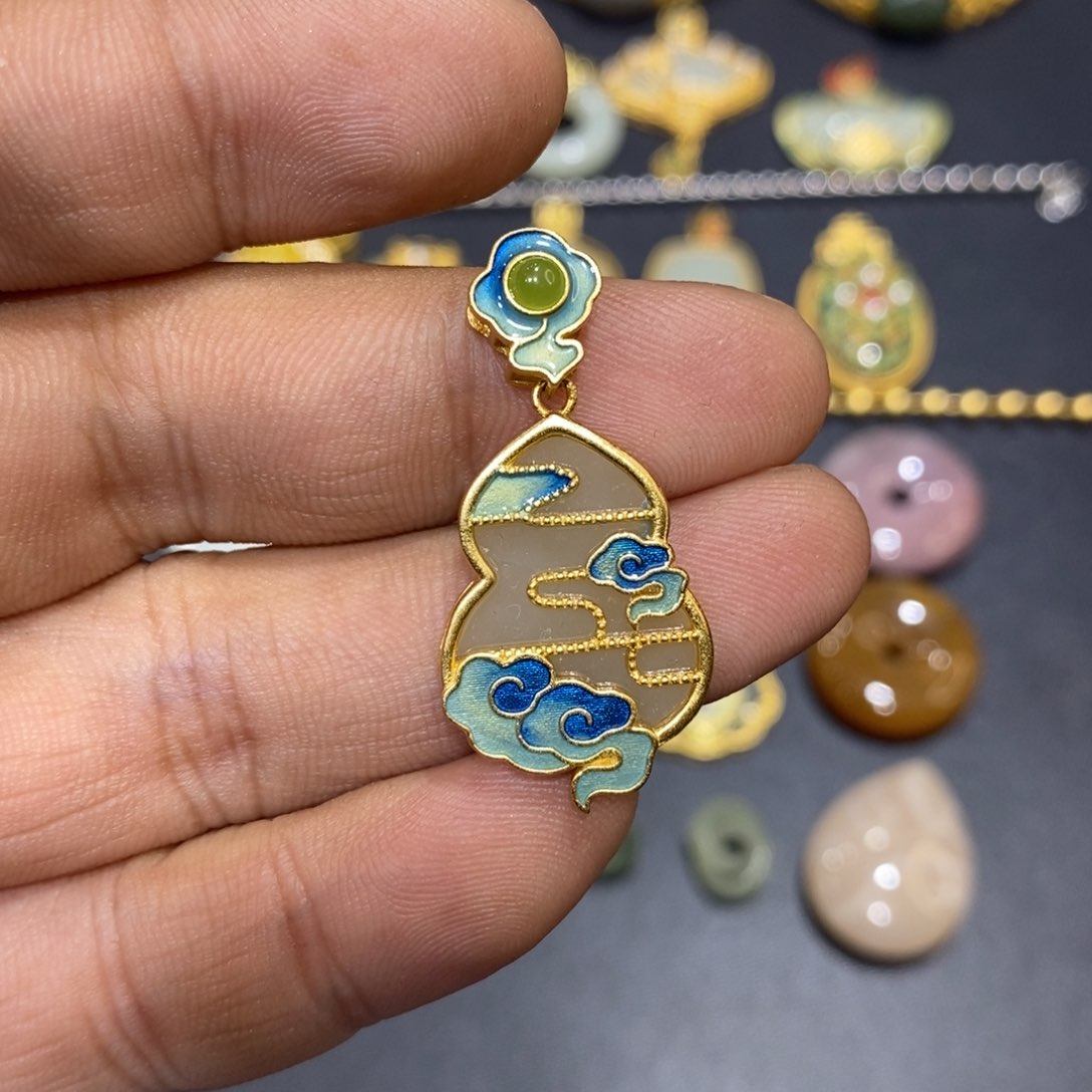 和田玉颈饰银S925镀金镶嵌